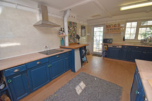 Kitchen- click for photo gallery